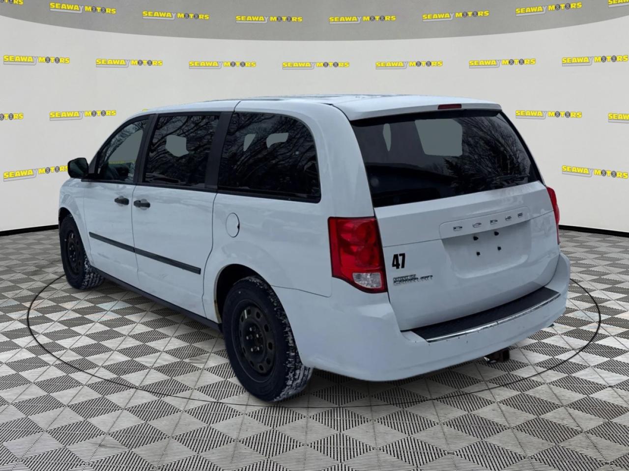 2016 Dodge Grand Caravan delivery van - Photo #5