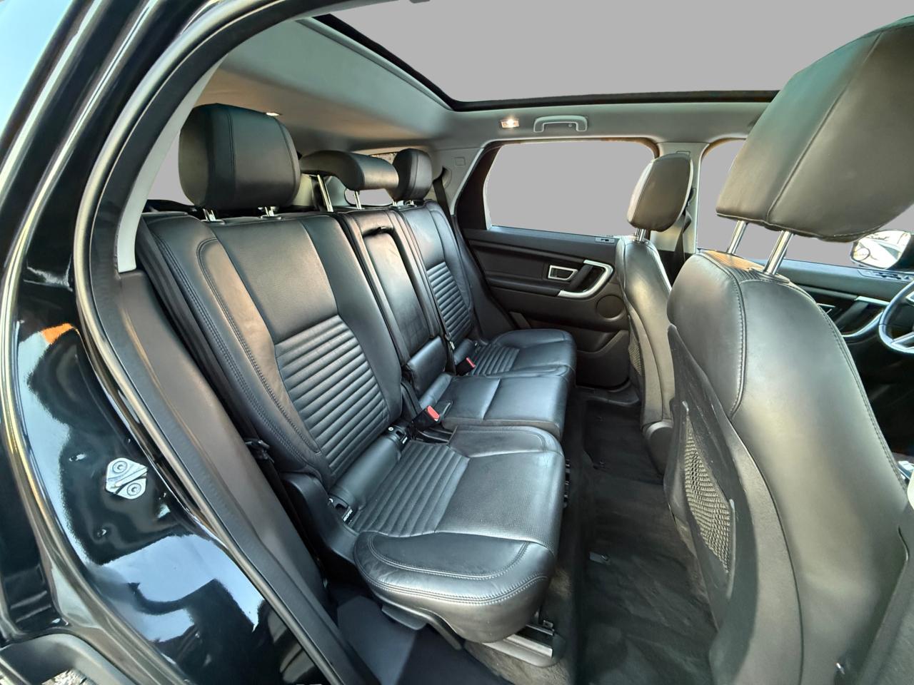 2016 Land Rover Discovery Sport 4WD 4dr HSE LUXURY Photo