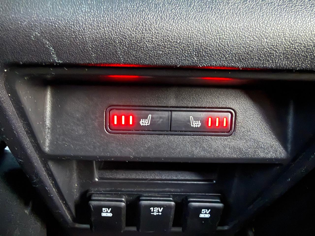 2016 Land Rover Discovery Sport 4WD 4dr HSE LUXURY Photo