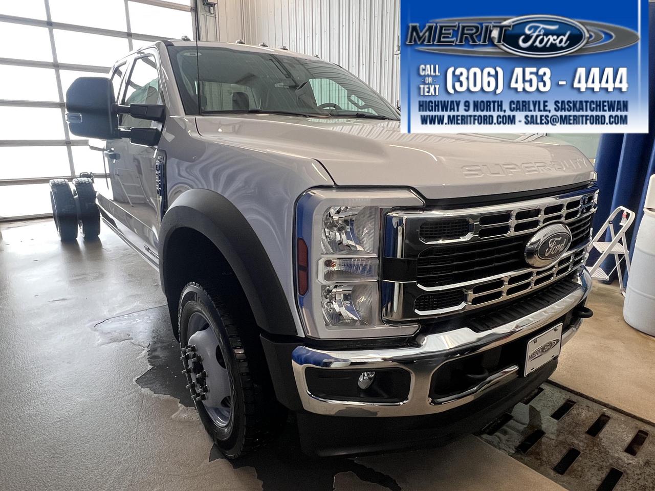 2026 Ford F-550 Super Duty DRW XLT Extended Cab Chassis-Cab Photo3