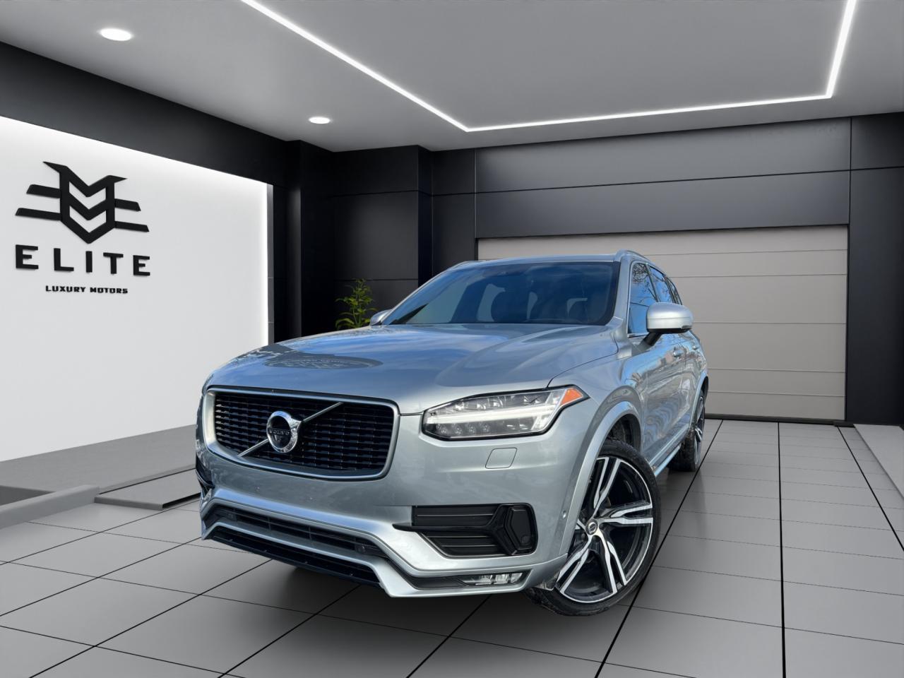 2017 Volvo XC90 T6 R-Design 7-Passenger AWD - Navigation !! Photo4