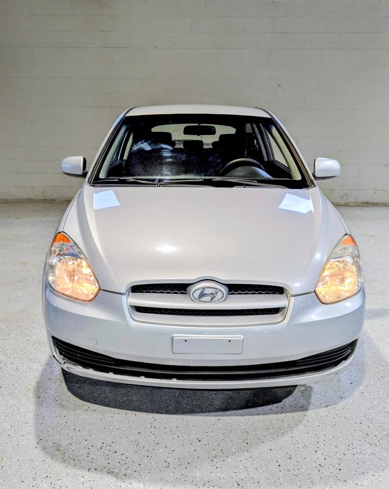 2011 Hyundai Accent 3dr HB Auto SE Photo