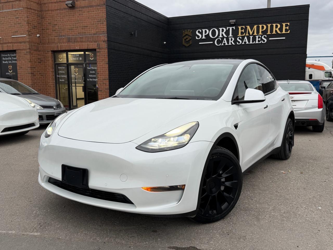 Used 2022 Tesla Model Y Long Range AWD for sale in Mississauga, ON