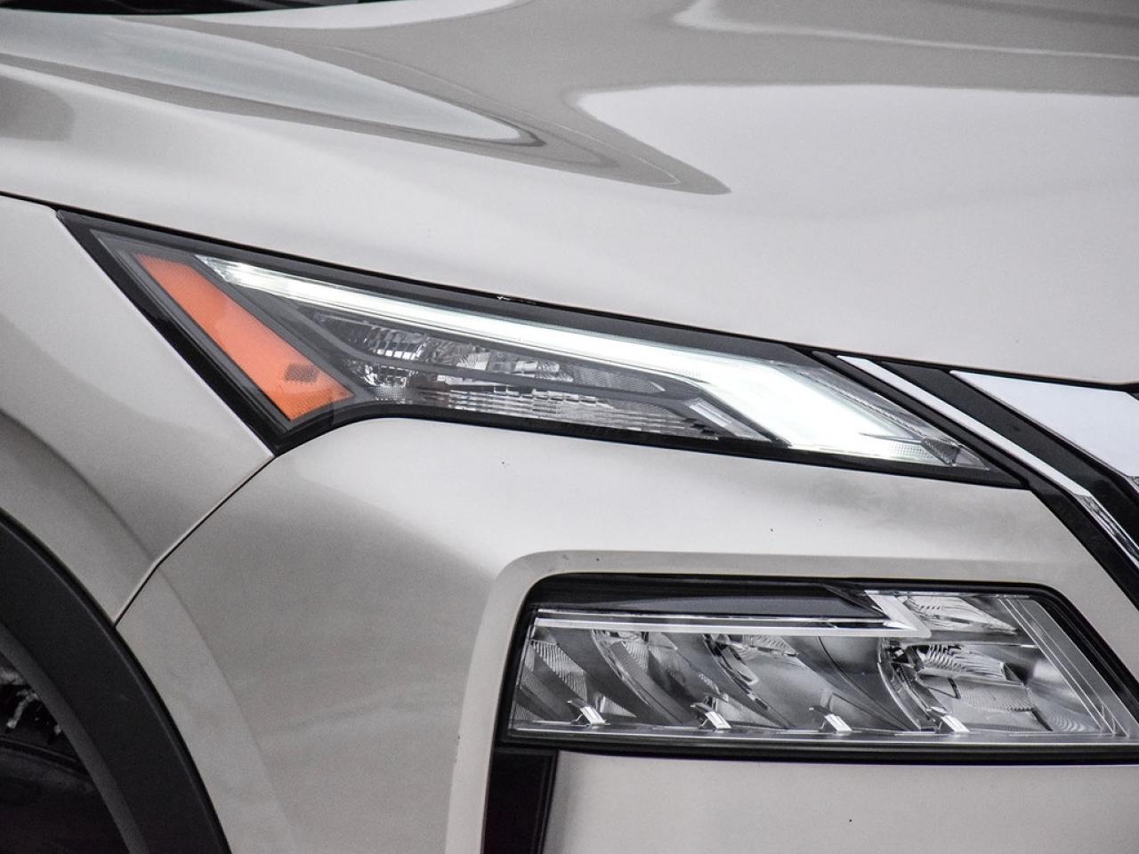 2023 Nissan Rogue SV Moonroof |SVPANOROOF|AWD|TOUCHSCREEN|1.5T|BSPOT|18S| Photo3