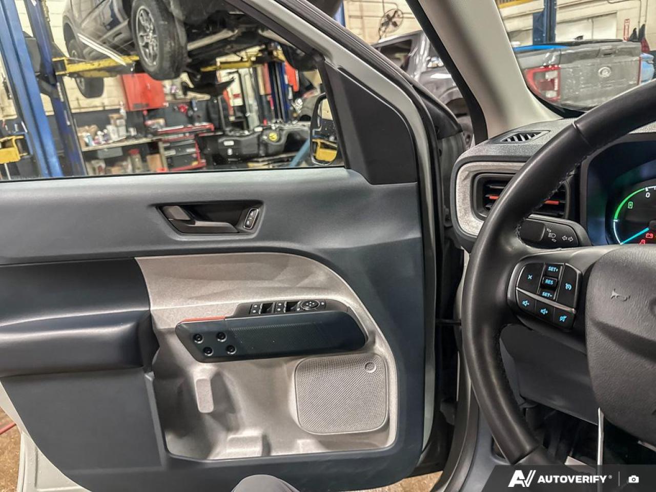 2023 Ford Maverick XLT 300A|NO ACCIDENTS|1 OWNER|TONNEAU|LINER|LUX PKG Photo