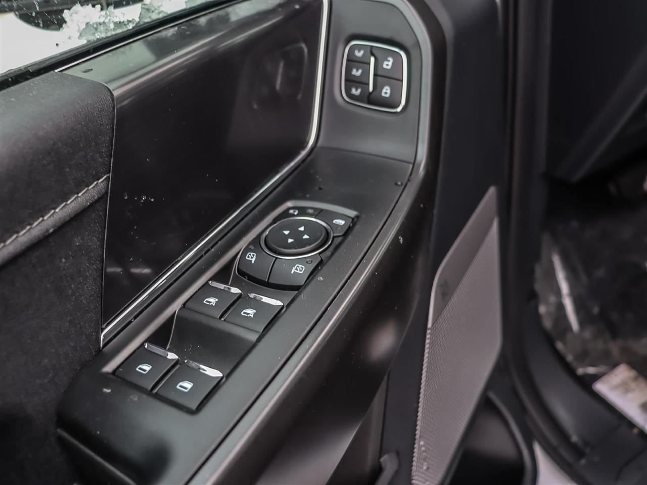 2025 Ford F-150 Lariat Photo