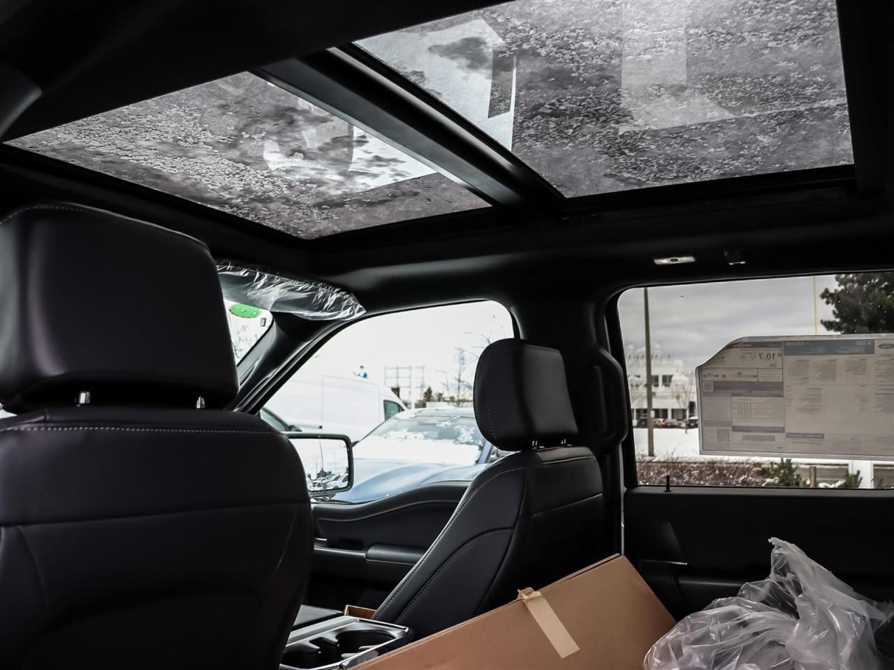 2025 Ford F-150 Lariat Photo