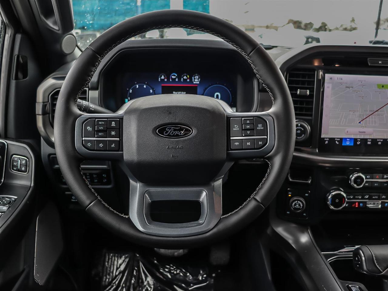 2025 Ford F-150 Lariat Photo