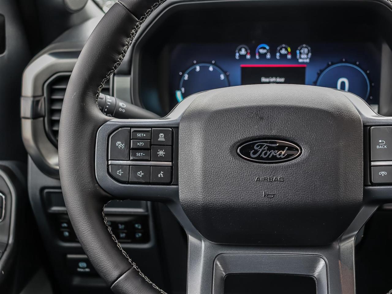 2025 Ford F-150 Lariat Photo