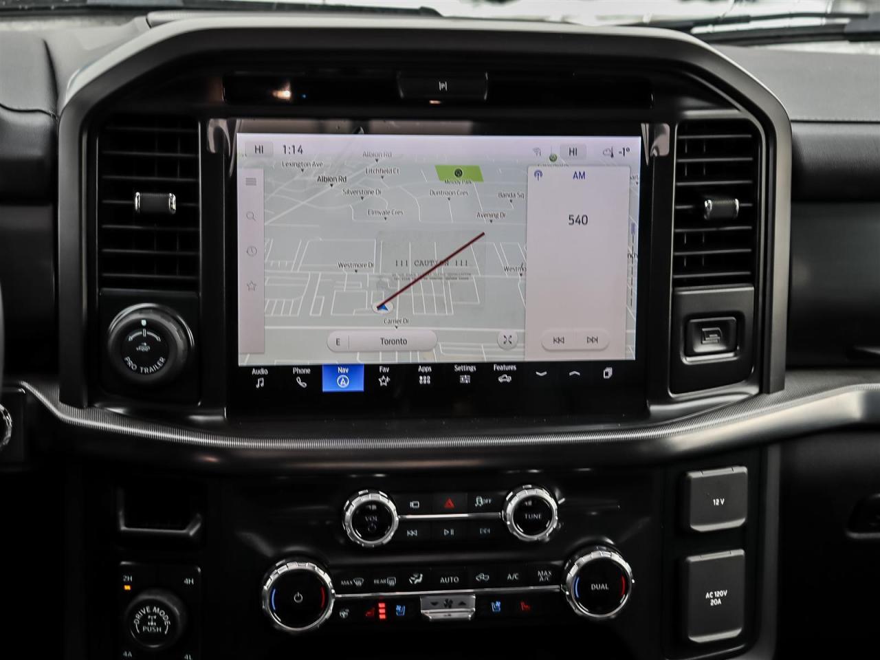 2025 Ford F-150 Lariat Photo