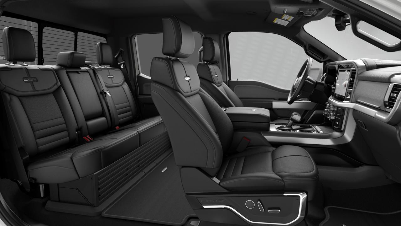 2026 Ford F-150 Platinum Photo5
