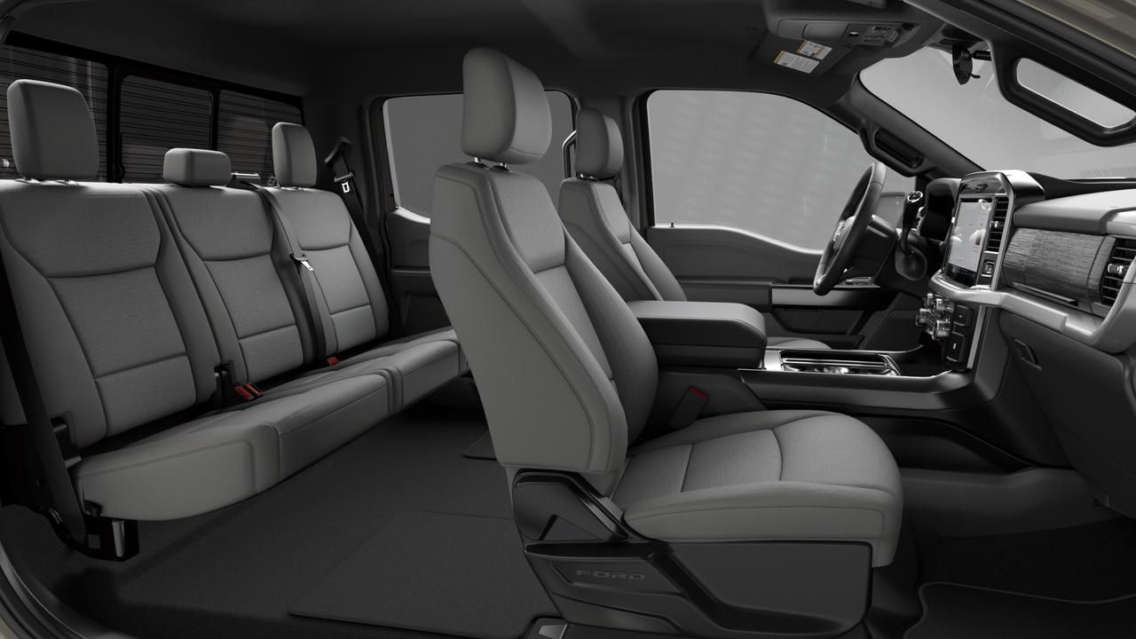 2026 Ford F-150 XLT Photo5
