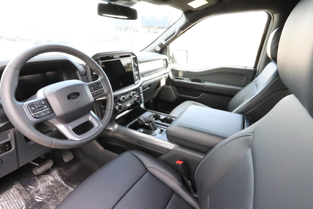 2026 Ford F-150 Lariat 4WD SuperCrew 5.5' Box Photo