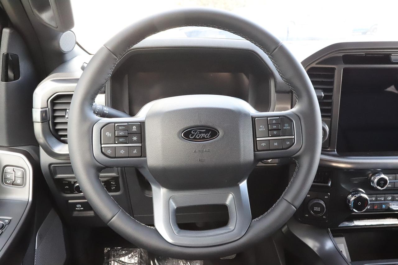 2026 Ford F-150 Lariat 4WD SuperCrew 5.5' Box Photo