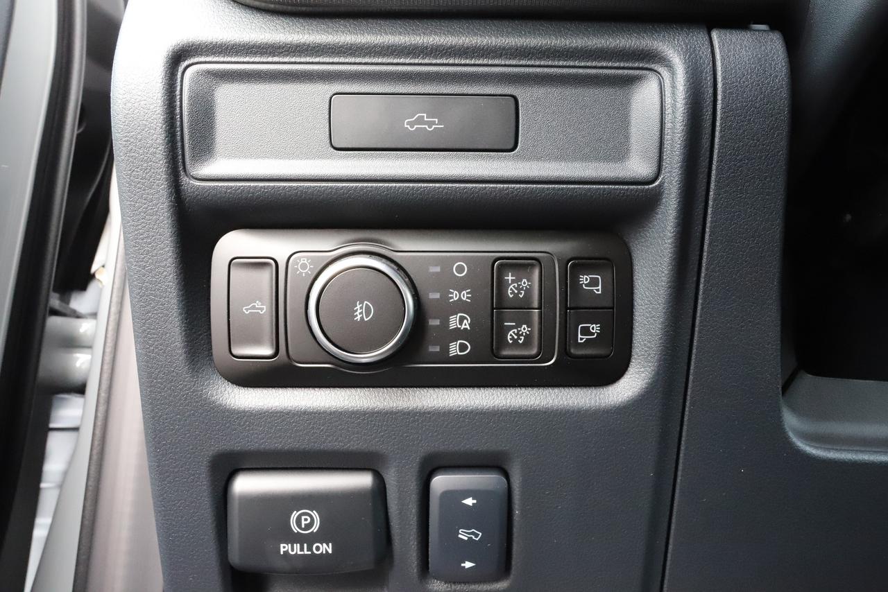 2026 Ford F-150 Lariat 4WD SuperCrew 5.5' Box Photo