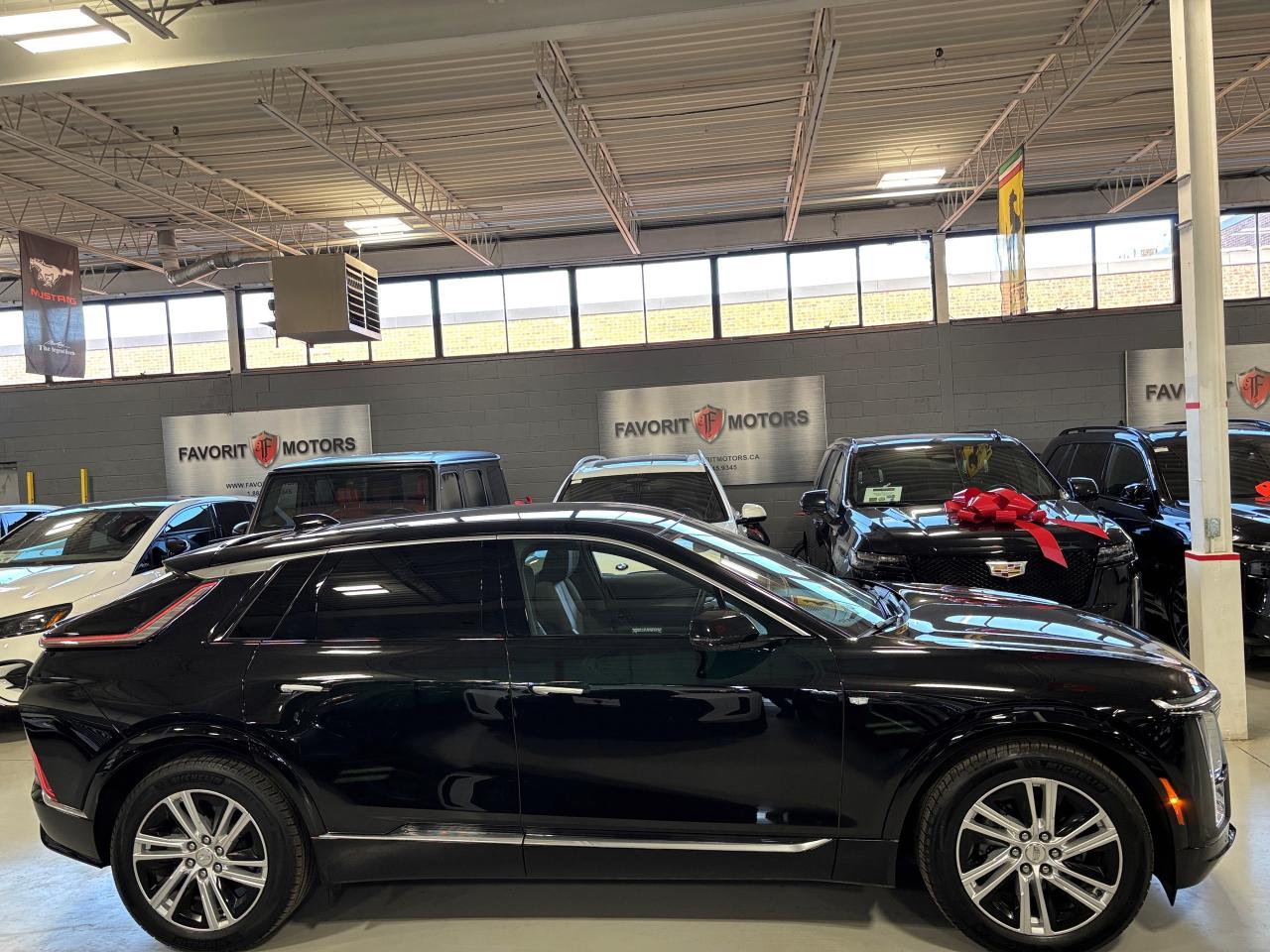 2024 Cadillac LYRIQ Tech | CLUSTER NAV|FULL PANOROOF| LEATHER | CAM |+ Photo2