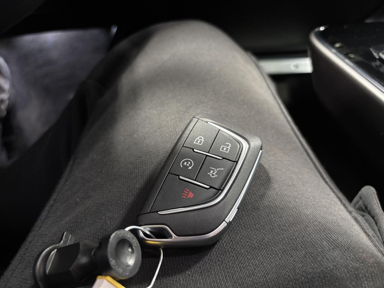 2024 Cadillac LYRIQ Tech|1SA|RWD|CLUSTERNAV|FULLPANOROOF|LEATHER|CAM|+ - Photo #18