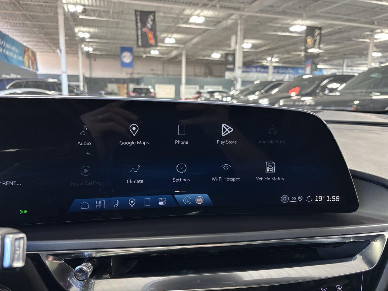 2024 Cadillac LYRIQ Tech|1SA|RWD|CLUSTERNAV|FULLPANOROOF|LEATHER|CAM|+ - Photo #21