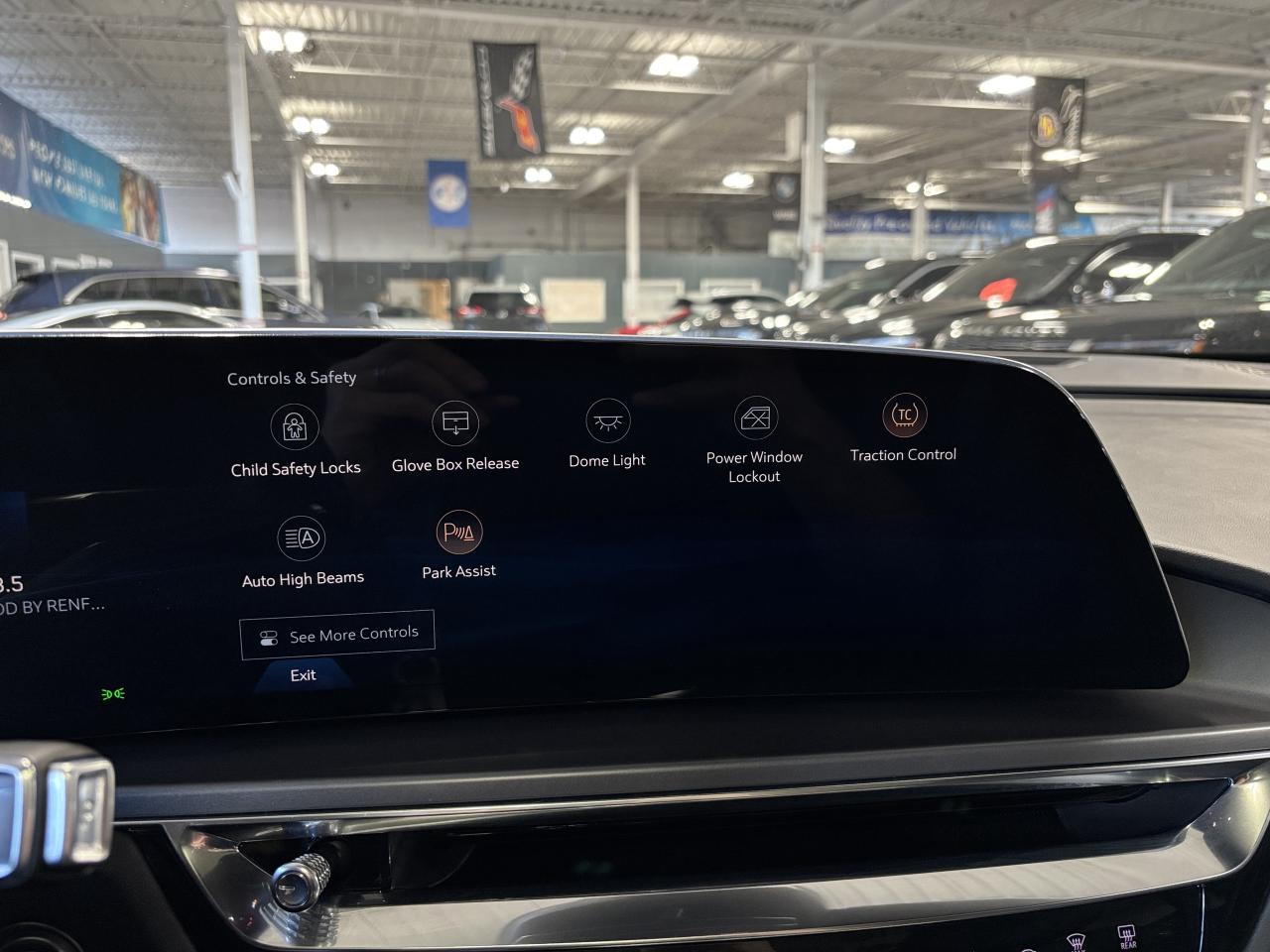 2024 Cadillac LYRIQ Tech|1SA|RWD|CLUSTERNAV|FULLPANOROOF|LEATHER|CAM|+ - Photo #25