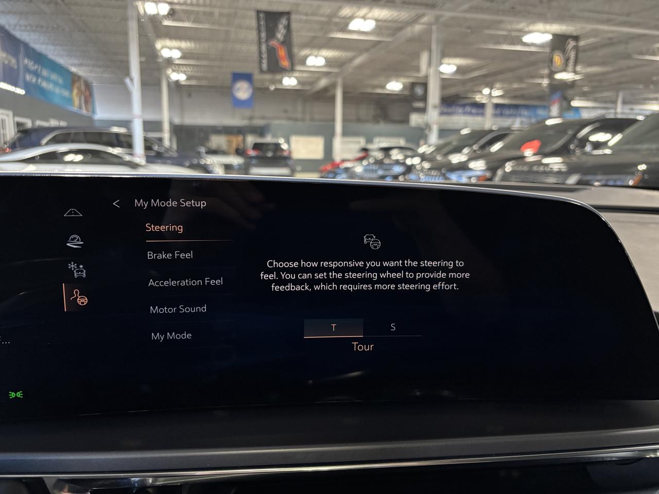 2024 Cadillac LYRIQ Tech|1SA|RWD|CLUSTERNAV|FULLPANOROOF|LEATHER|CAM|+ - Photo #30