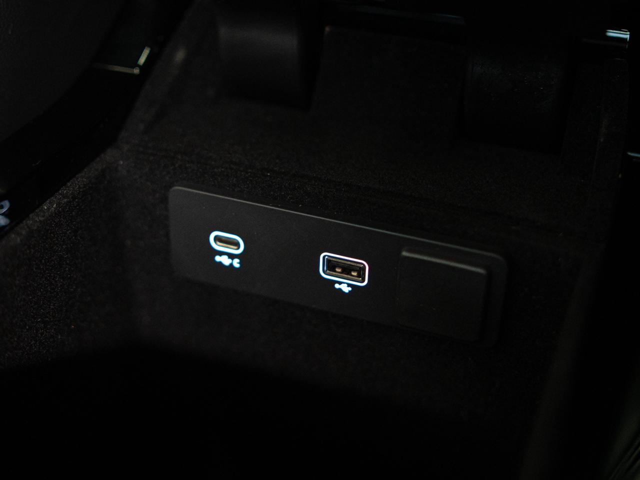 2022 Land Rover Range Rover Velar P250 | S | MERIDIAN | PANO Photo