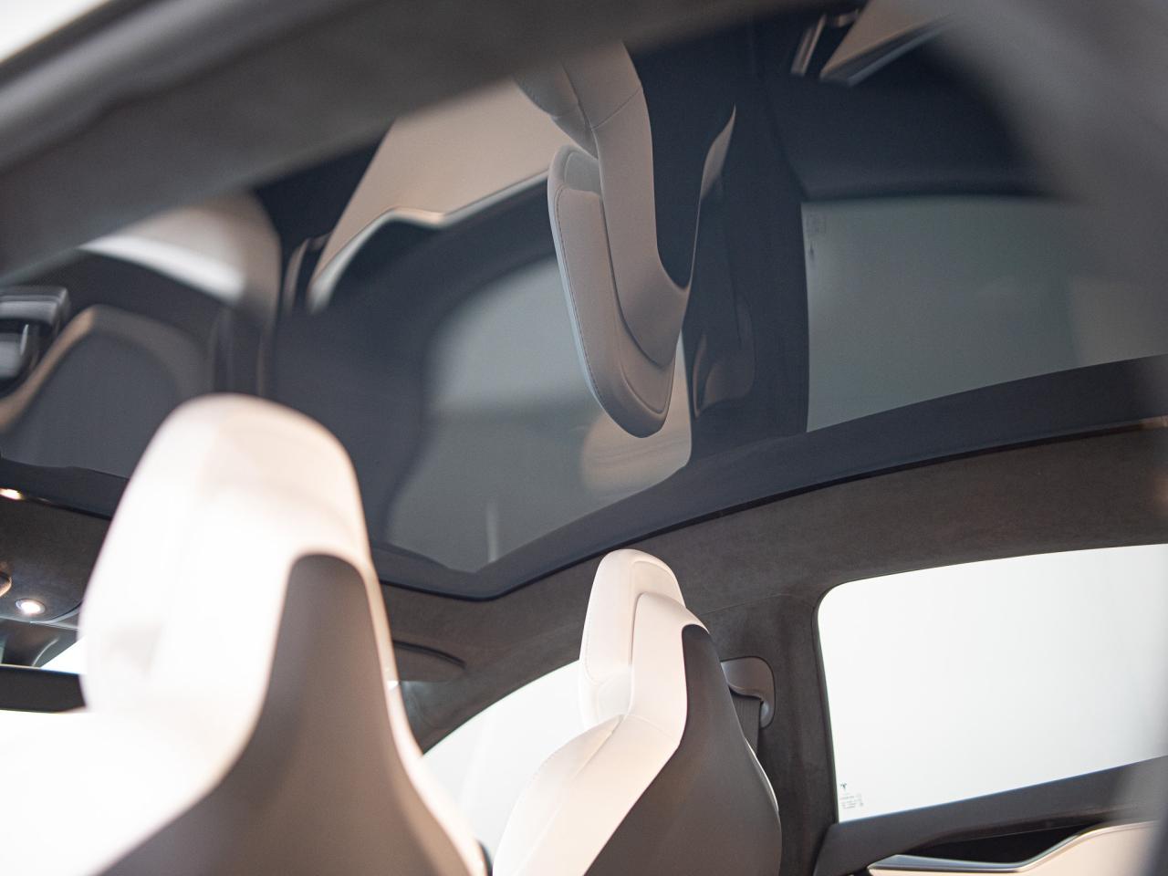 2017 Tesla Model S 75 | PANO | 19 IN Photo