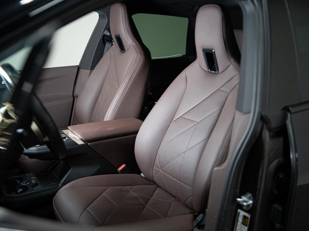 2023 BMW iX XDRIVE 50 | PREMIUM ESSENTIAL PKG | SPORT PKG Photo