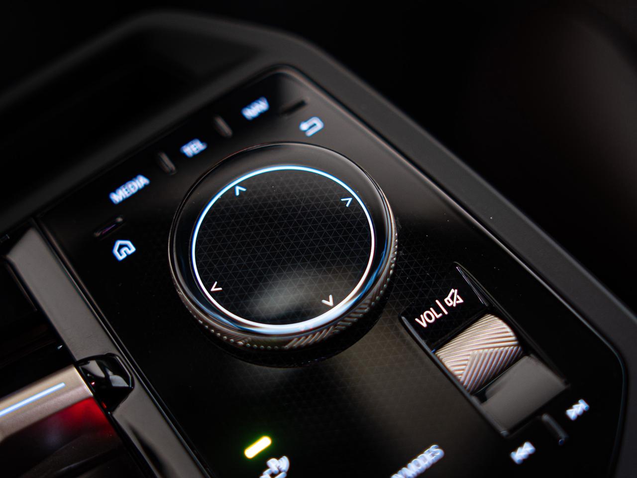 2023 BMW iX XDRIVE 50 | PREMIUM ESSENTIAL PKG | SPORT PKG Photo