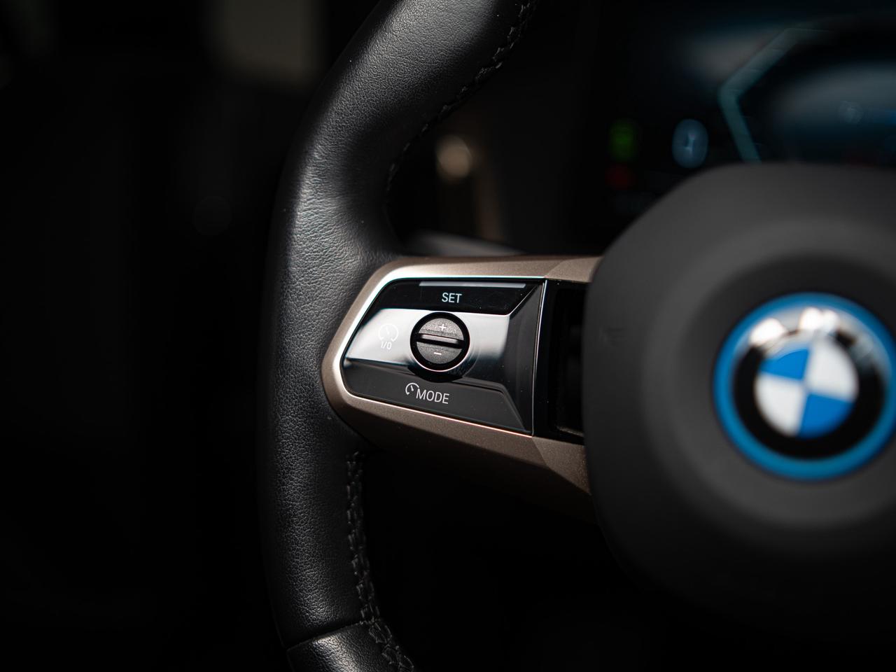 2023 BMW iX XDRIVE 50 | PREMIUM ESSENTIAL PKG | SPORT PKG Photo