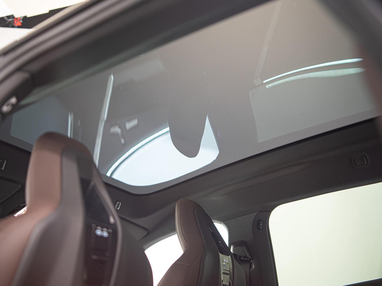 2023 BMW iX XDRIVE 50 | PREMIUM ESSENTIAL PKG | SPORT PKG Photo