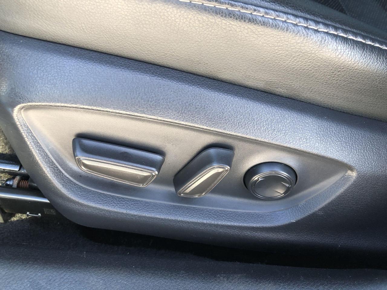 2018 Toyota Camry XSE V6 LEATHER, HUDS, PANO. ROOF, JBL SOUND, BLIS, Photo