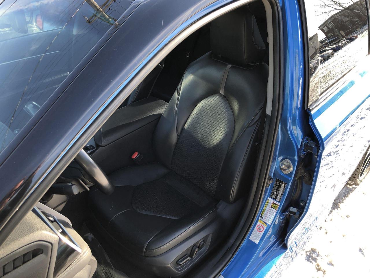 2018 Toyota Camry XSE V6 LEATHER, HUDS, PANO. ROOF, JBL SOUND, BLIS, Photo