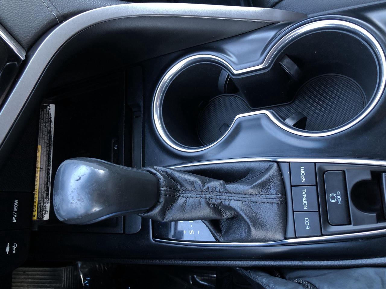 2018 Toyota Camry XSE V6 LEATHER, HUDS, PANO. ROOF, JBL SOUND, BLIS, Photo