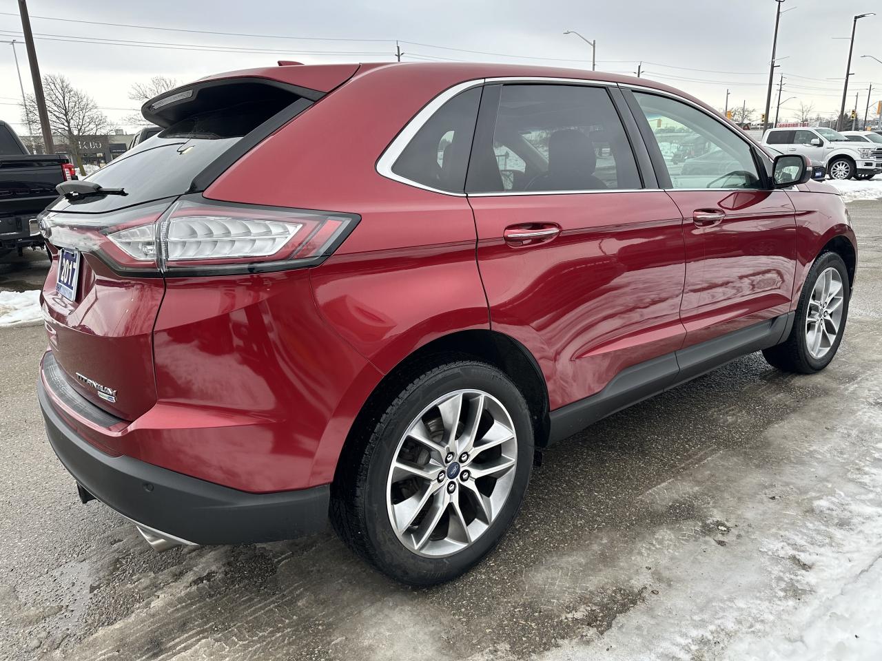 2017 Ford Edge TITANIUM/TOP OF THE LINE/RARE FIND! GREAT PRICE!!! Photo4