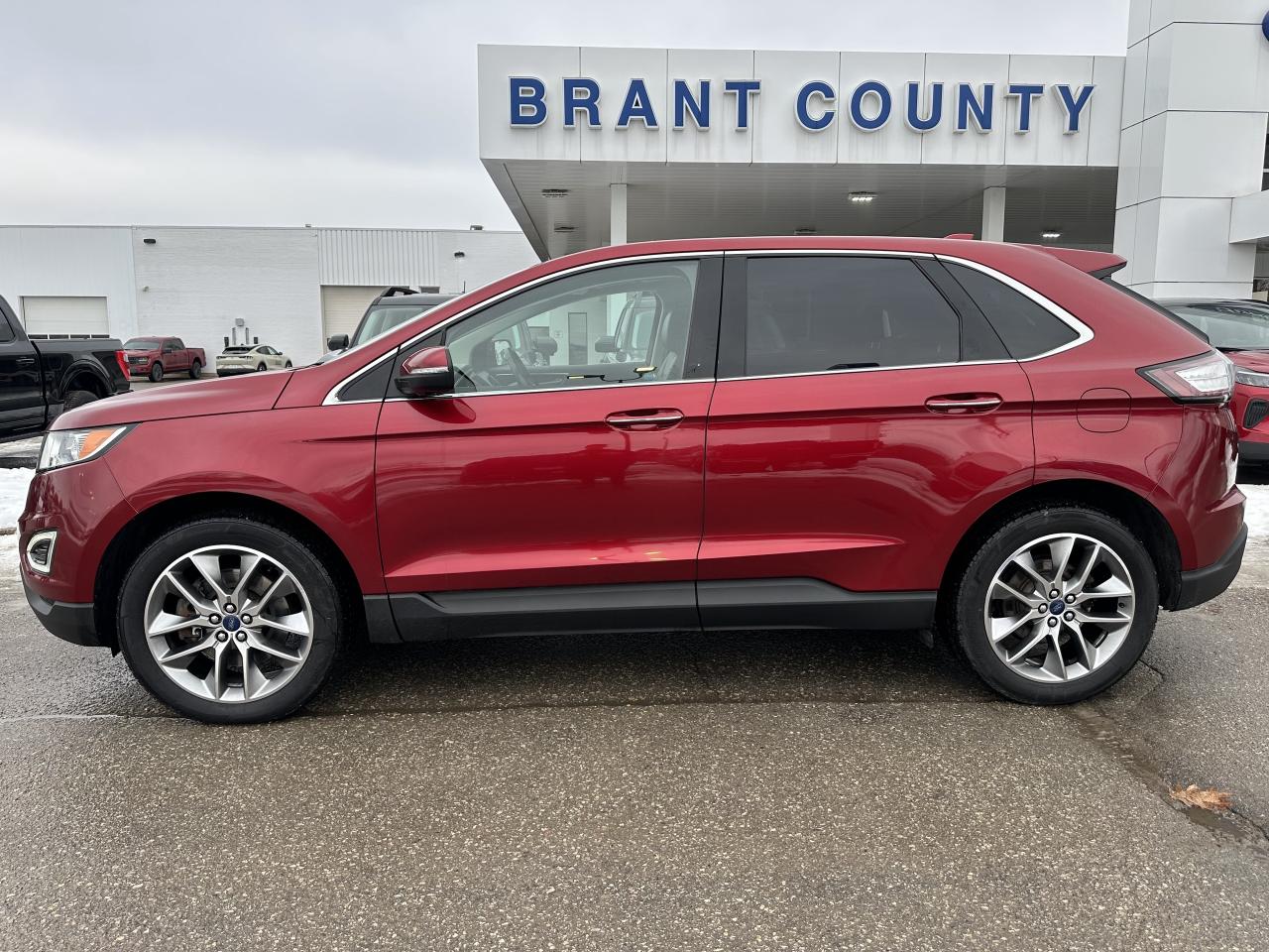 2017 Ford Edge TITANIUM/TOP OF THE LINE/RARE FIND! GREAT PRICE!!! Photo2