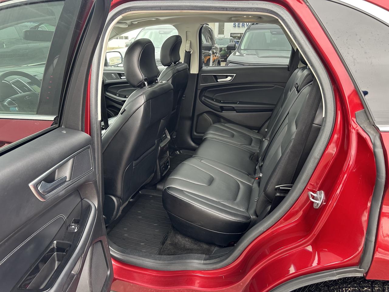 2017 Ford Edge TITANIUM/TOP OF THE LINE/RARE FIND! GREAT PRICE!!! Photo