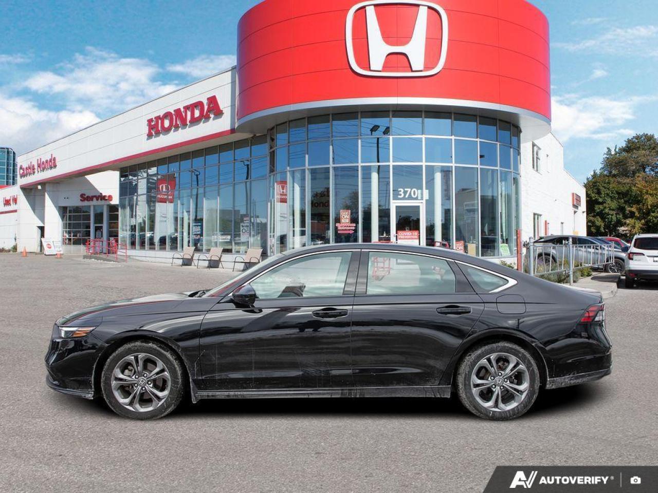 2024 Honda Accord SEDAN Photo2