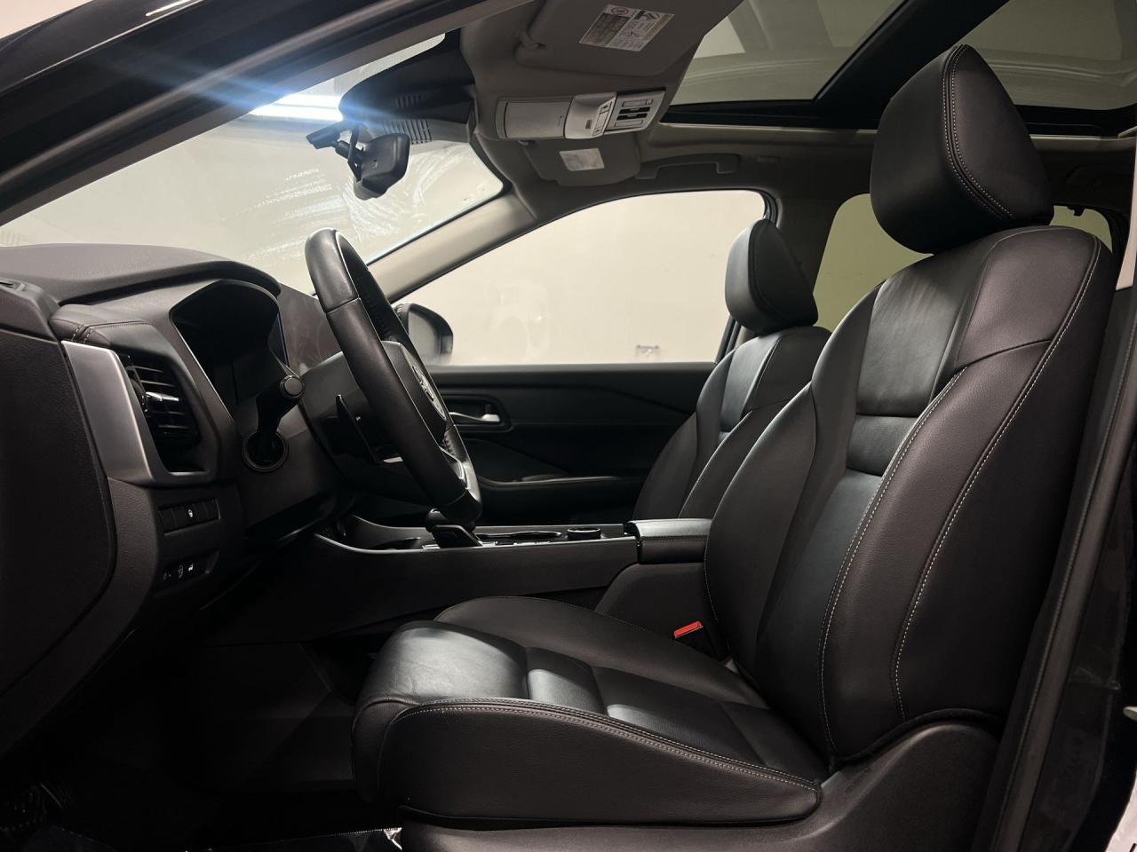 2024 Nissan Rogue SL PREMIUM AWD | HTD LEATHER | PANO ROOF | CARPLAY Photo