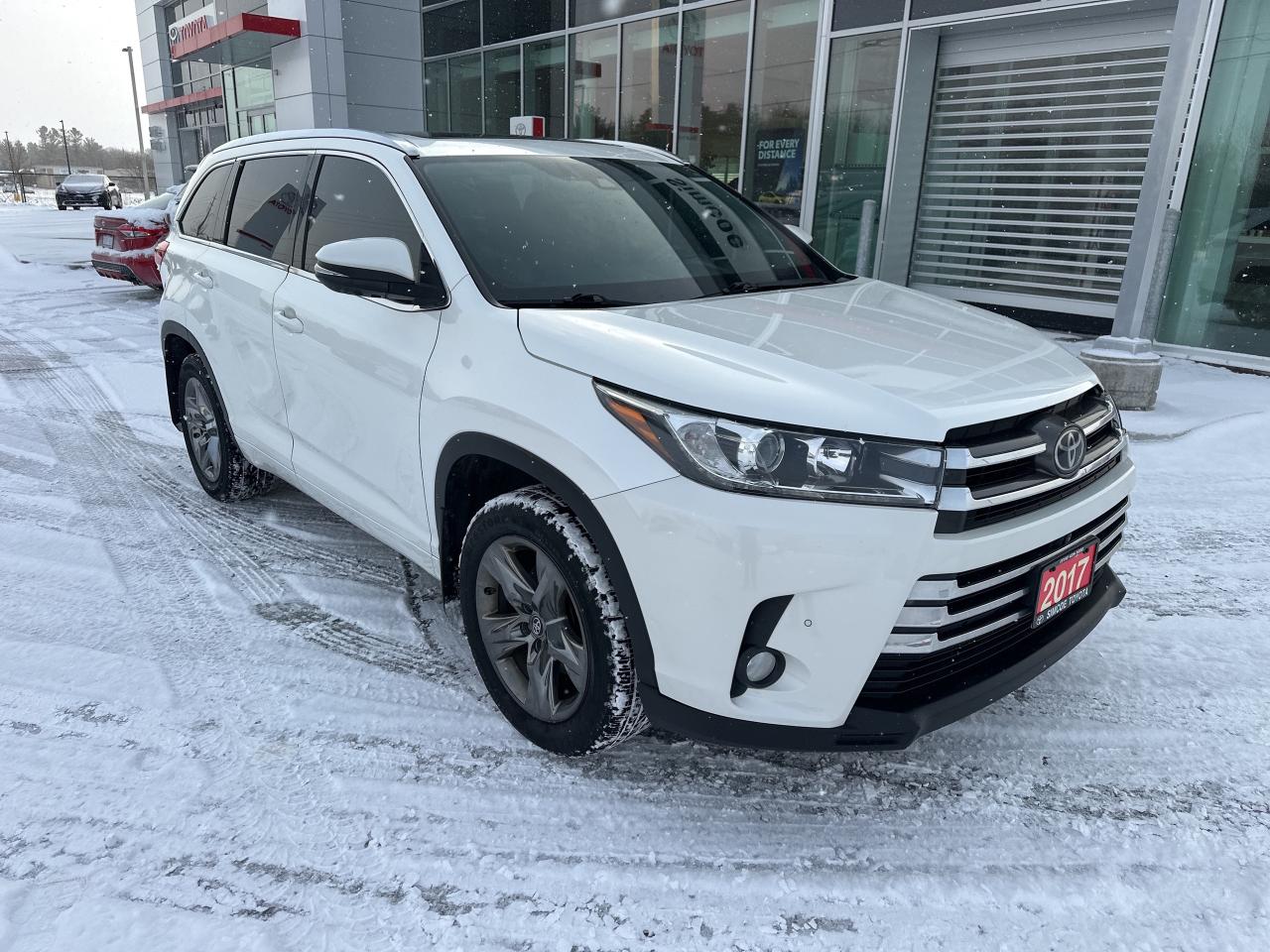 2017 Toyota Highlander LIMITED  Photo2