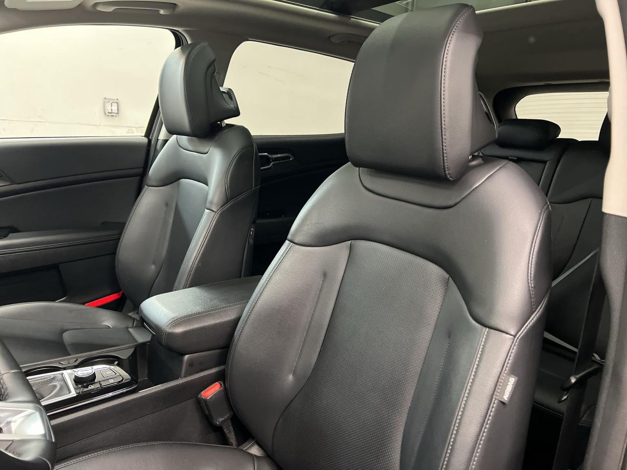 2023 Kia Sportage EX AWD | HTD LEATHER | PANO ROOF | CARPLAY | NAV Photo