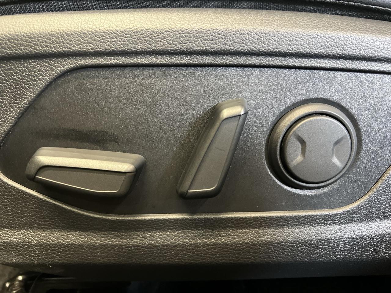 2023 Kia Sportage EX AWD | HTD LEATHER | PANO ROOF | CARPLAY | NAV Photo