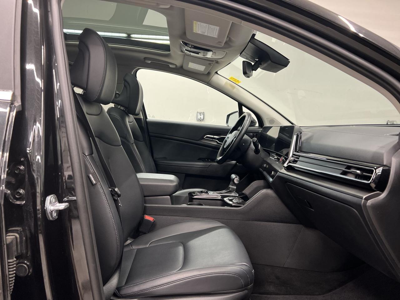 2023 Kia Sportage EX AWD | HTD LEATHER | PANO ROOF | CARPLAY | NAV Photo