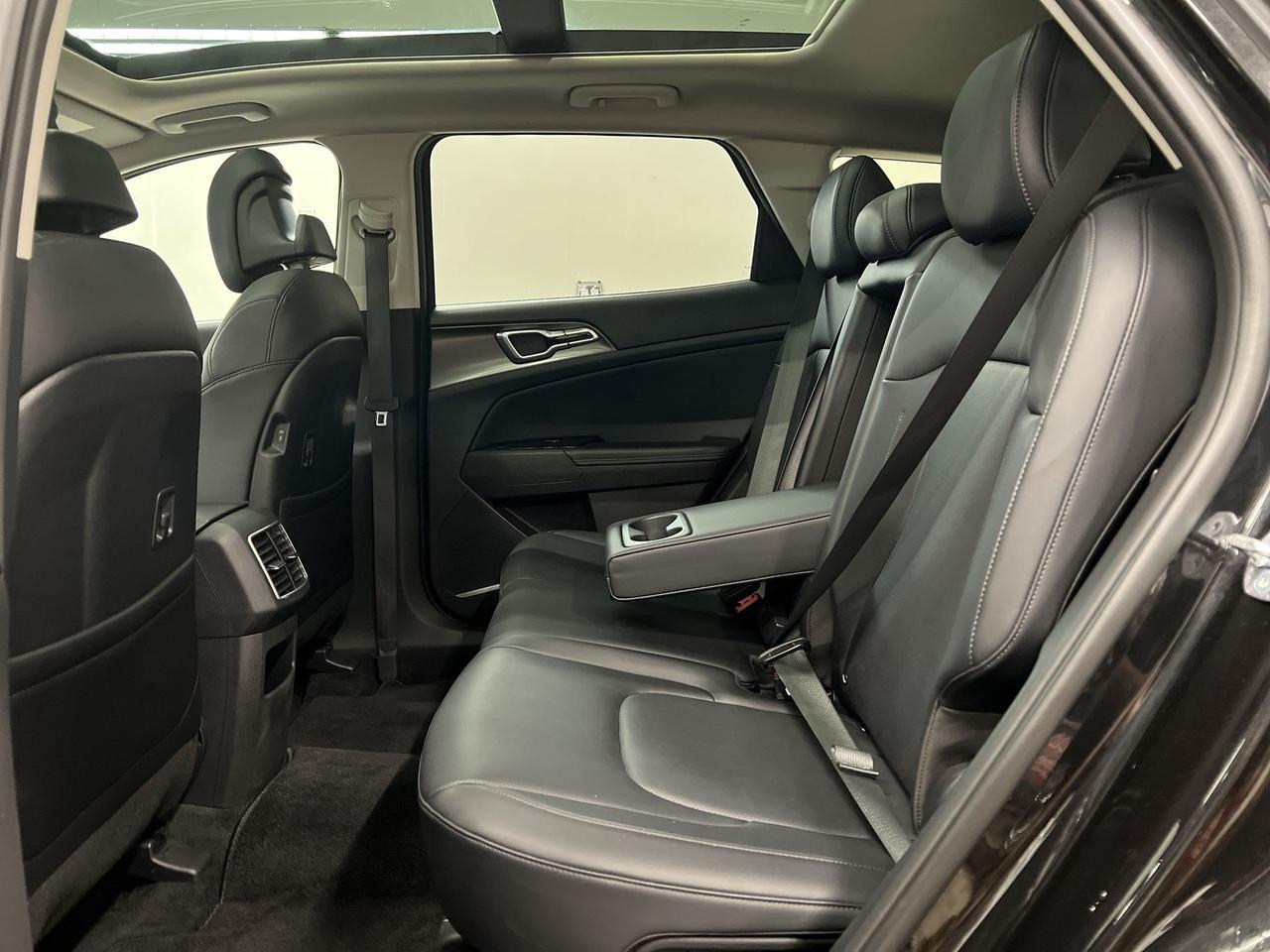 2023 Kia Sportage EX AWD | HTD LEATHER | PANO ROOF | CARPLAY | NAV Photo