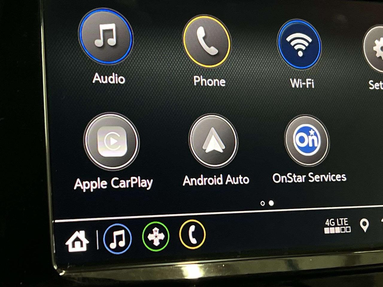2022 Buick Encore AWD | CARPLAY |Leather | BLIND SPOT |REAR CAM |A/C Photo