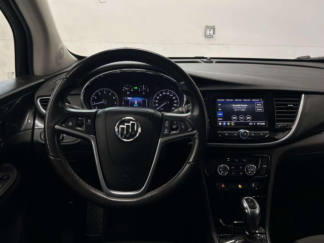 2022 Buick Encore AWD | CARPLAY |Leather | BLIND SPOT |REAR CAM |A/C Photo