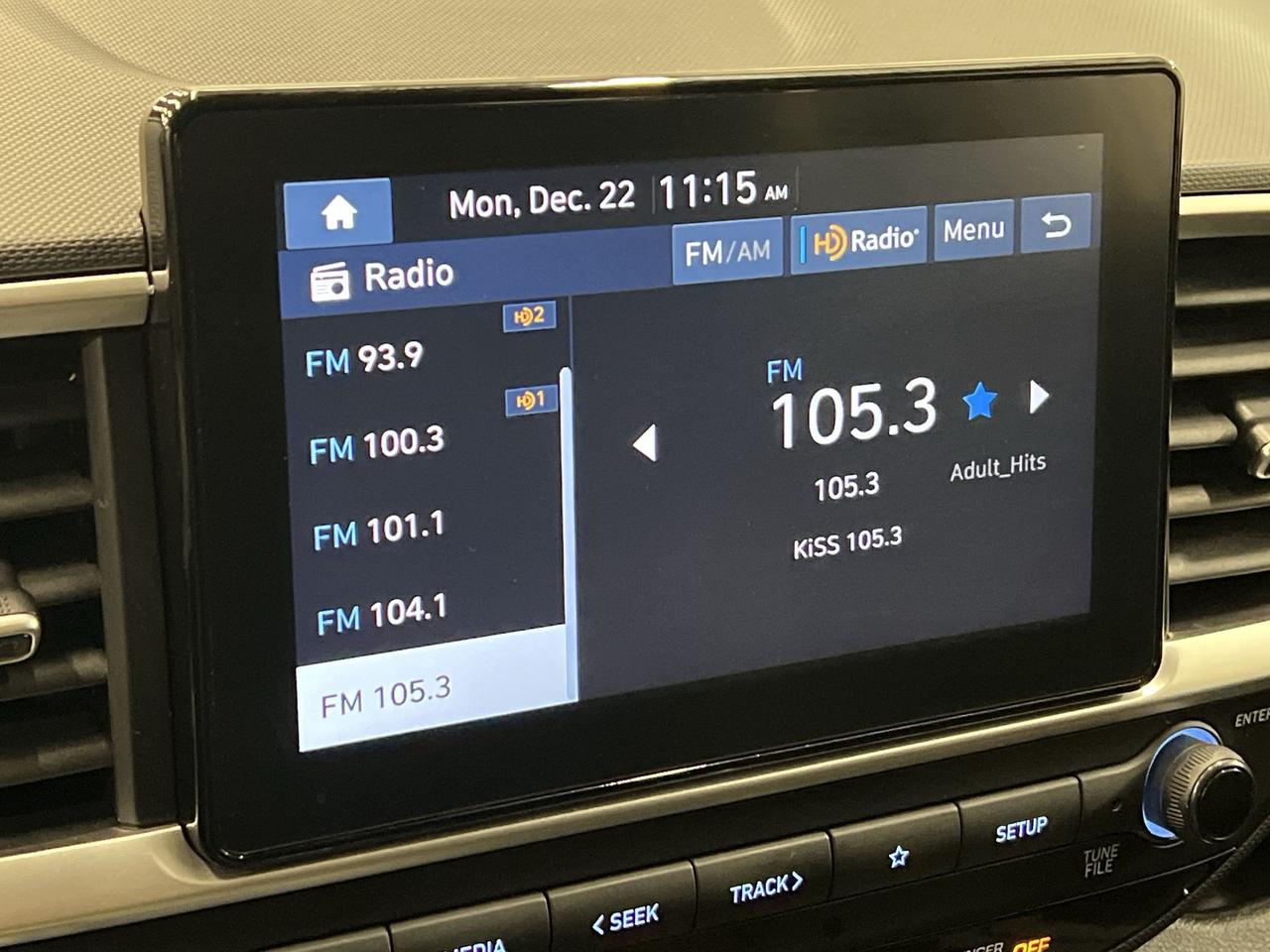 2024 Hyundai Venue PREFERRED |HTD SEATS |CARPLAY | REMOTE START | A/C Photo