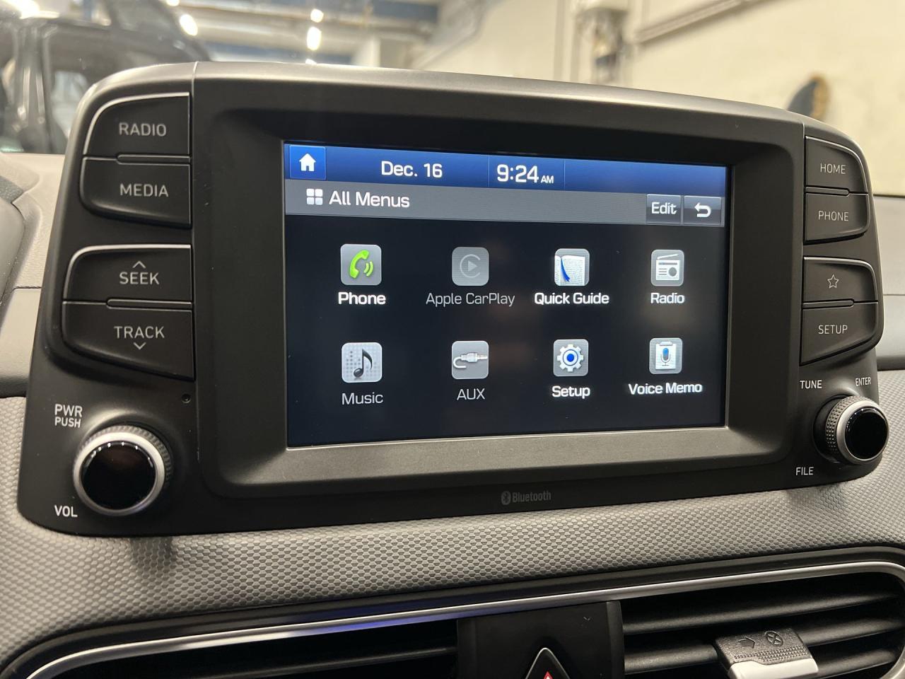 2020 Hyundai KONA LOW KMS| HEATED SEATS | ALLOYS | CARPLAY |REAR CAM Photo