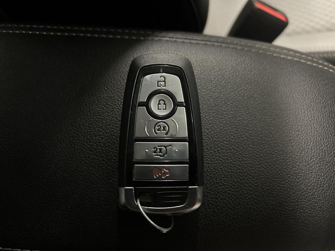 2023 Ford Escape PLUG-IN HYBRID | LEATHER | CARPLAY | REMOTE START Photo