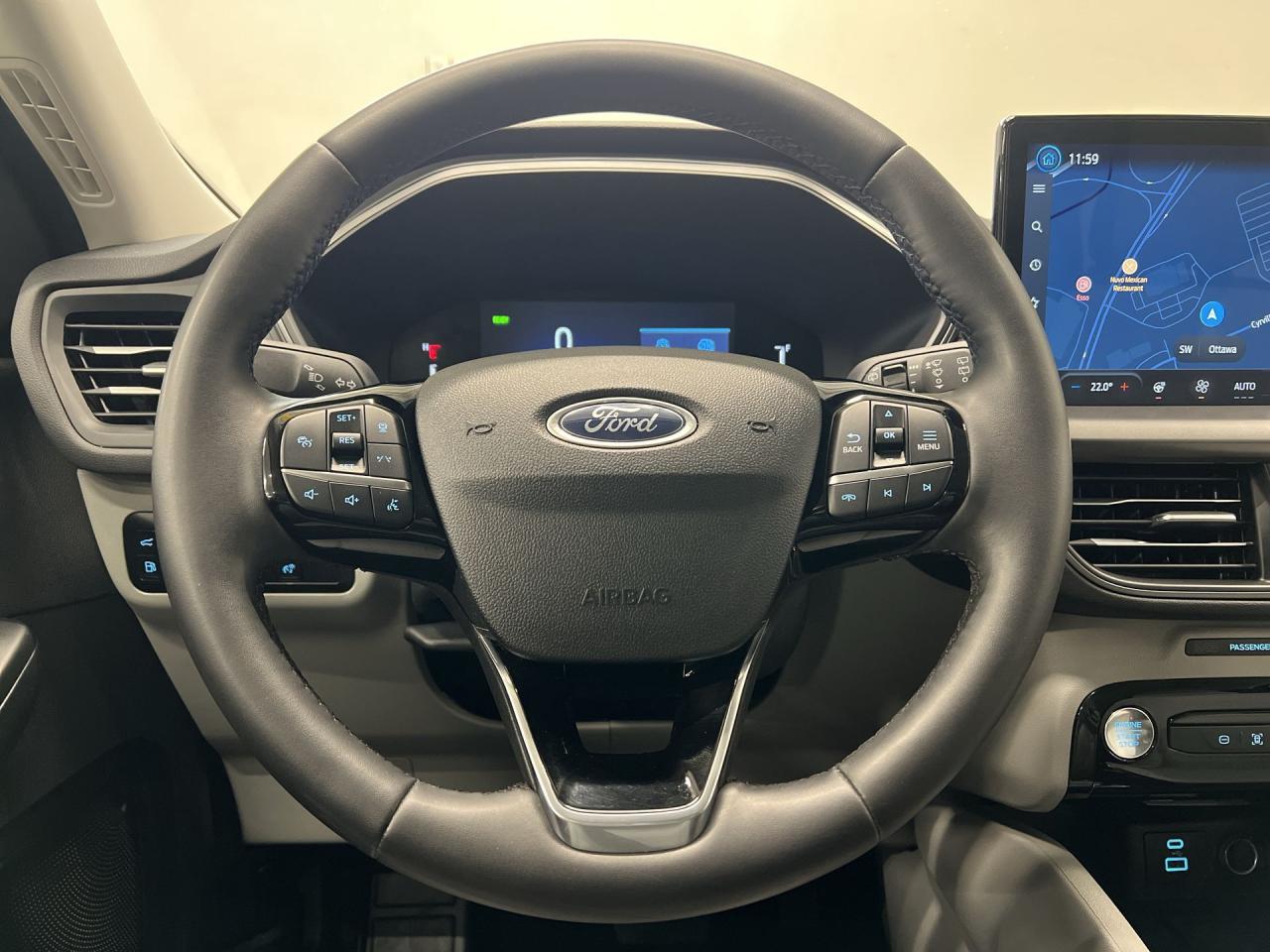 2023 Ford Escape PLUG-IN HYBRID | LEATHER | CARPLAY | REMOTE START Photo