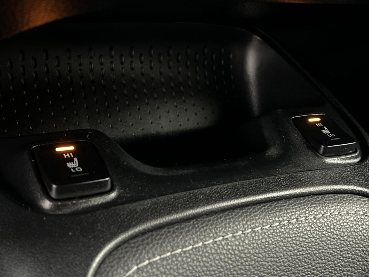 2020 Toyota Corolla SE | HTD SEATS | CARPLAY | ALLOYS | BLUETOOTH Photo